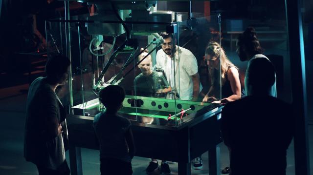 kicker robot